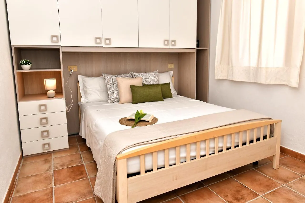 Residence Chiaro Di Luna San Teodoro  Aparthotel San Teodoro (Sardinia)