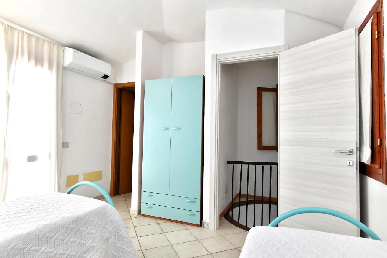 Aparthotel Residence Chiaro di Luna San Teodoro  Italia