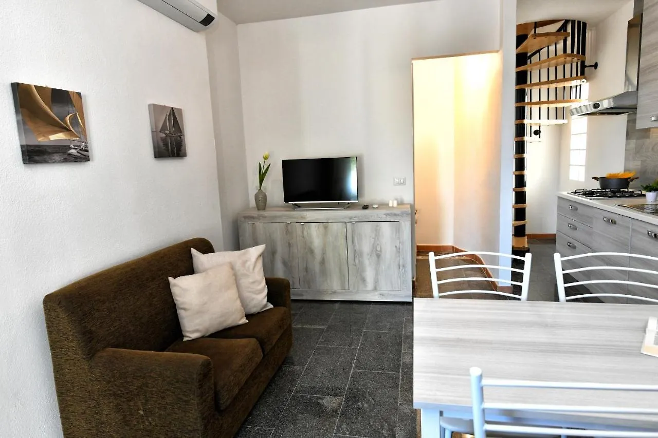 Residence Chiaro Di Luna San Teodoro