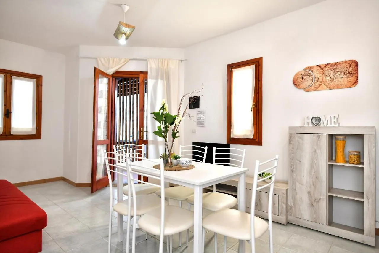 Aparthotel Residence Chiaro di Luna San Teodoro  Italia